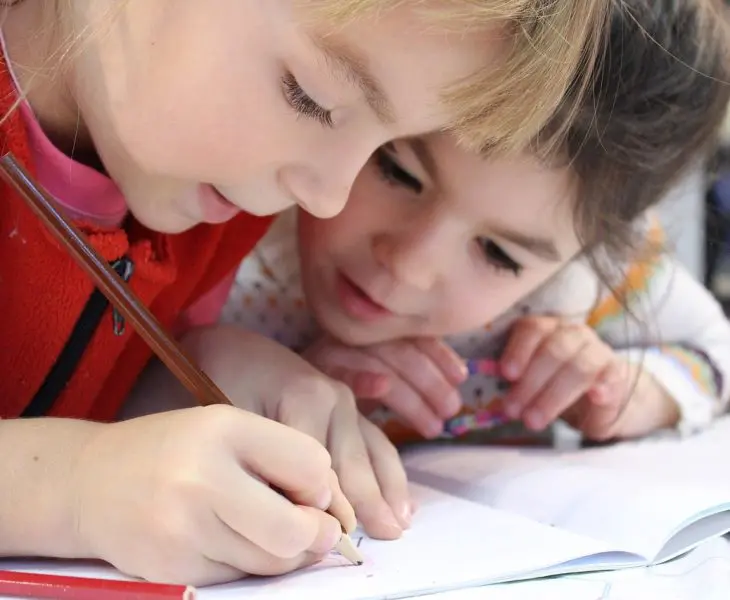 Se faire des amis à l'école
