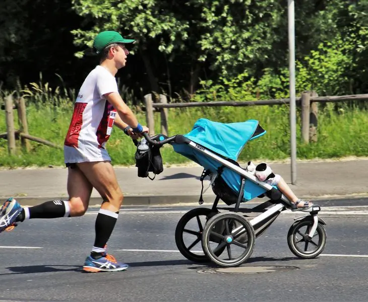 Courir avec son bébé